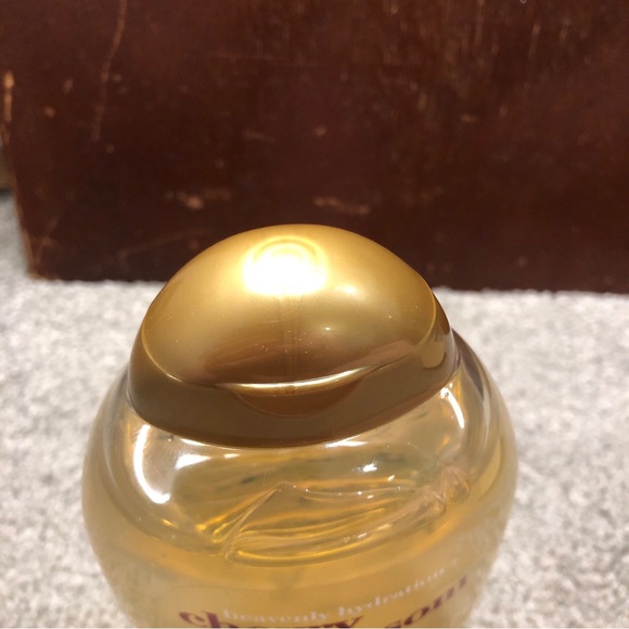 OGX Heavenly Hydration + Cherry Blossom Shampoo with Green Tea, 13oz - Picture 5 of 8